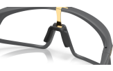 OAKLEY RSLV Matte Carbon Photochromic