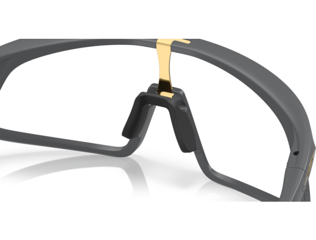 OAKLEY RSLV Matte Carbon Photochromic